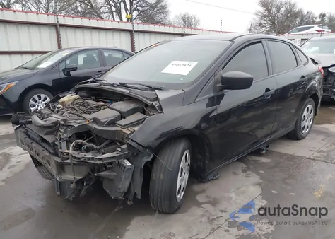 2016 Ford Focus S from USA, damaged, VIN 1FADP3E2XGL387003